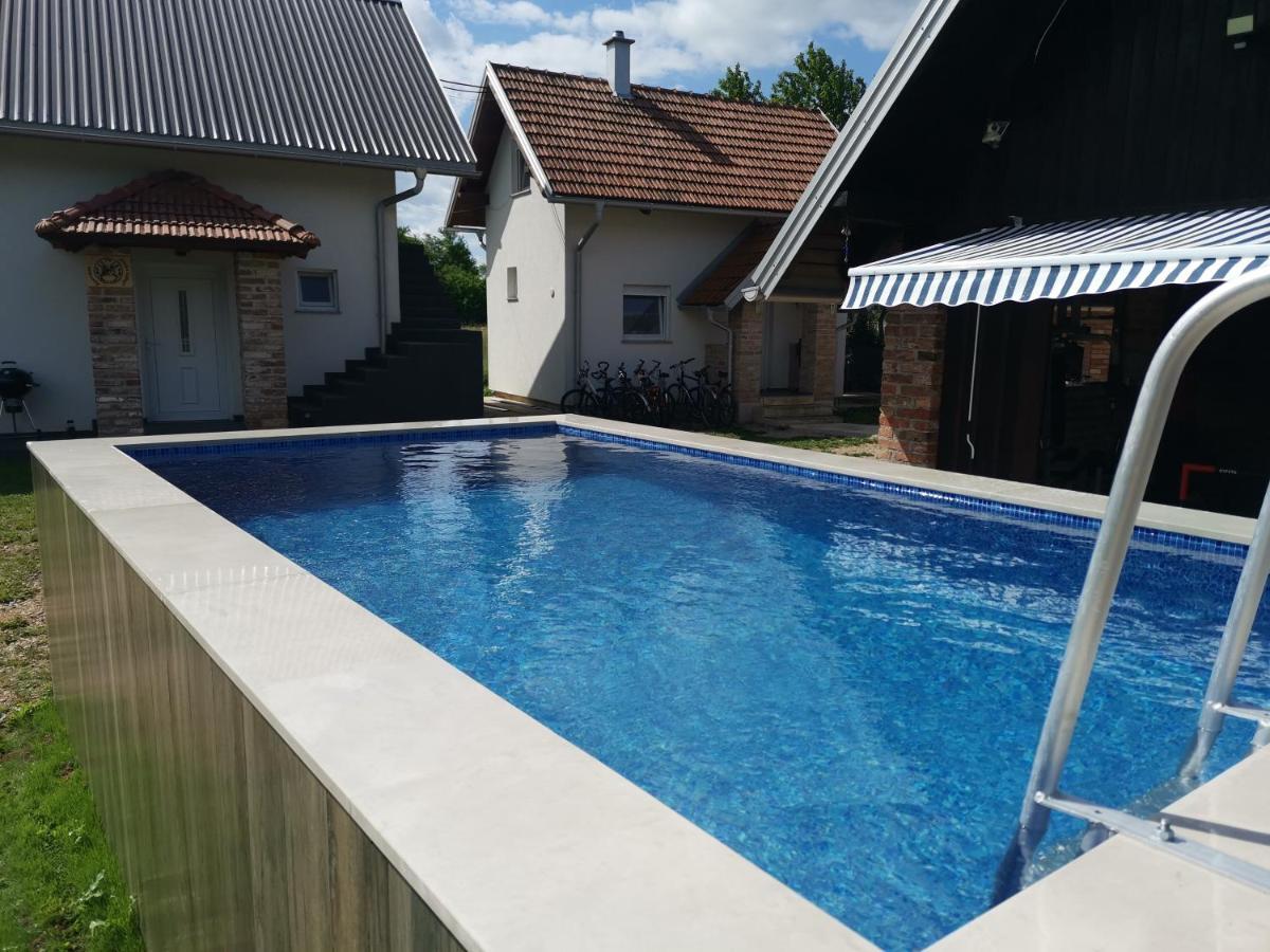Gacka Valley Licko Lesce Zewnętrze zdjęcie