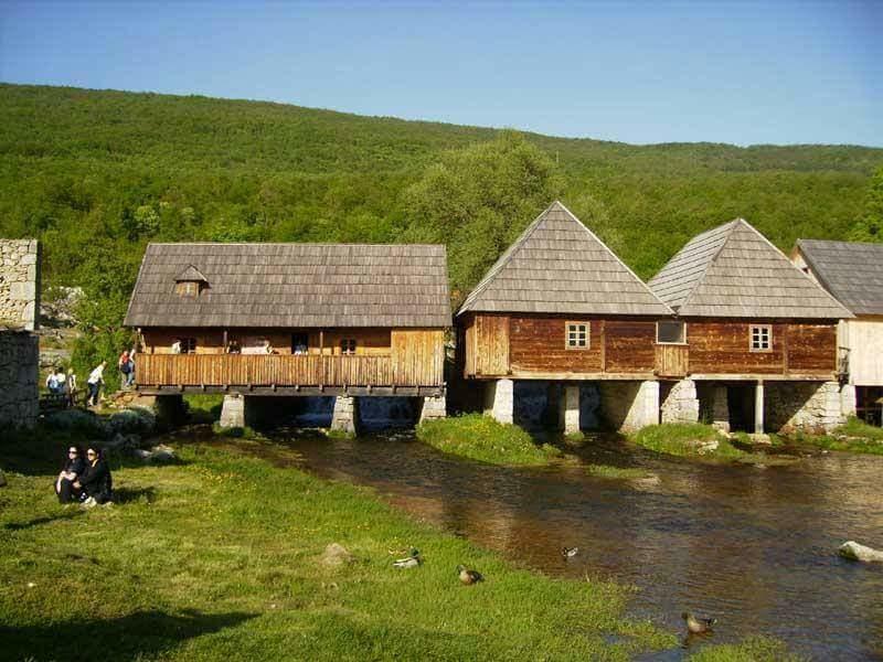 Gacka Valley Licko Lesce Zewnętrze zdjęcie