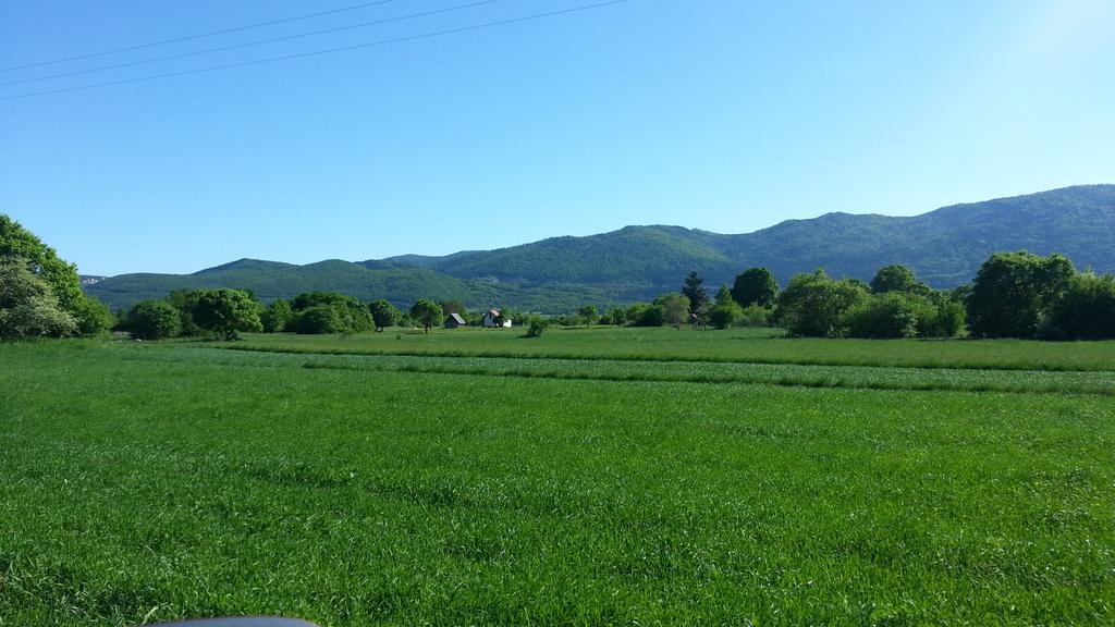 Gacka Valley Licko Lesce Zewnętrze zdjęcie